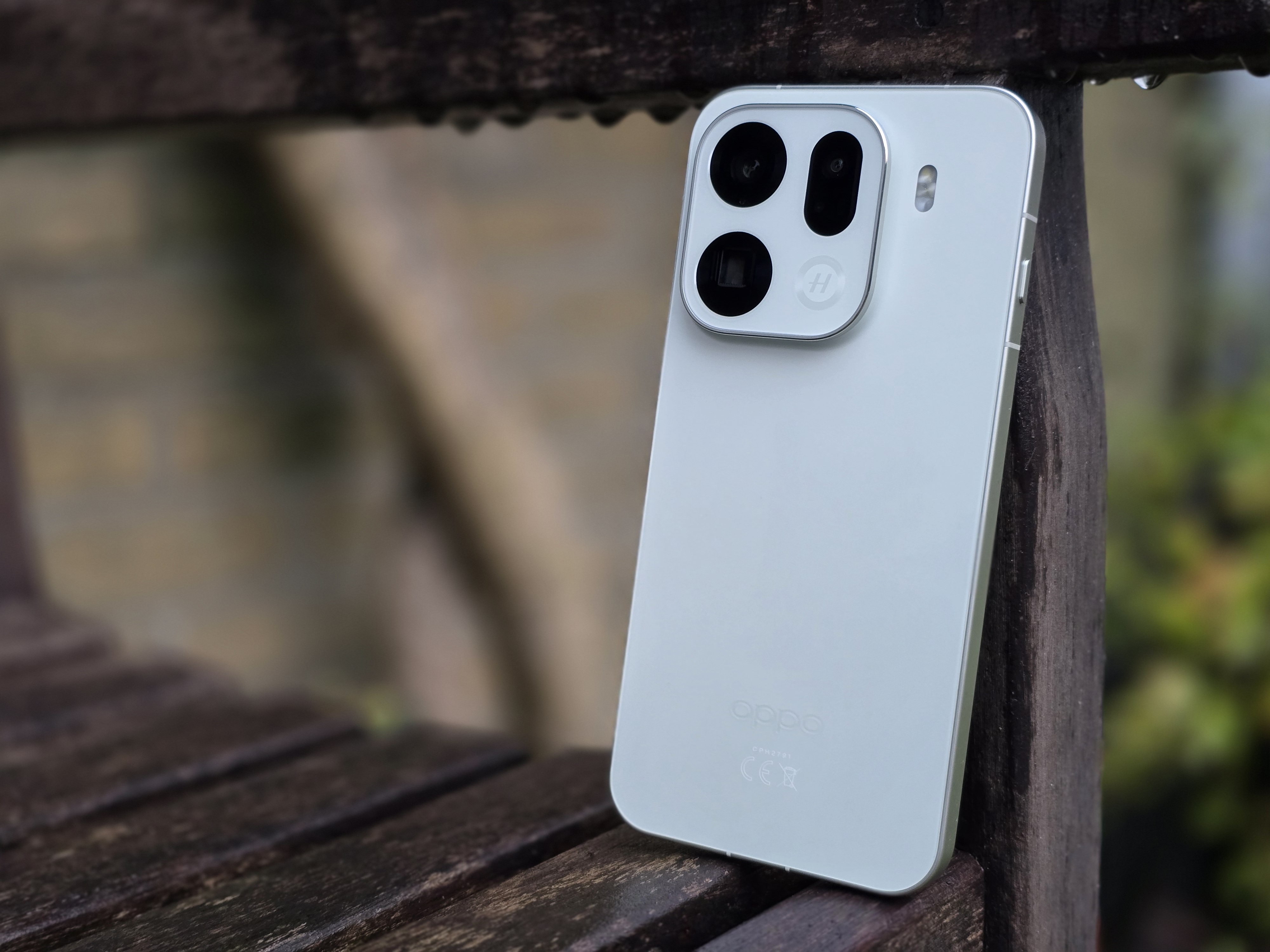 OPPO Find X9 Pro bank